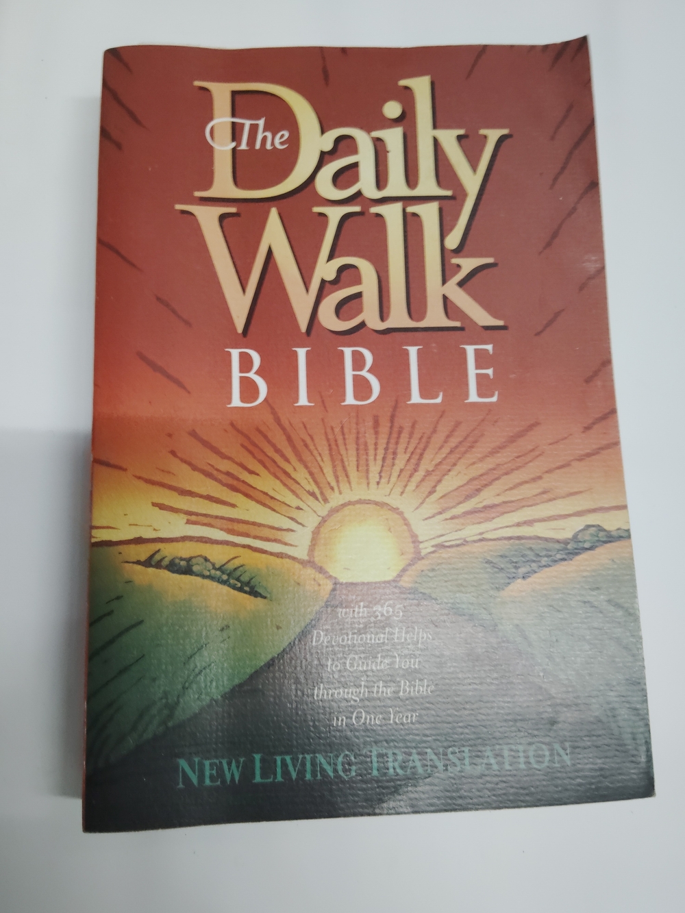 The Daily Walk Bible - Sunrise Cover (New Living Translation)